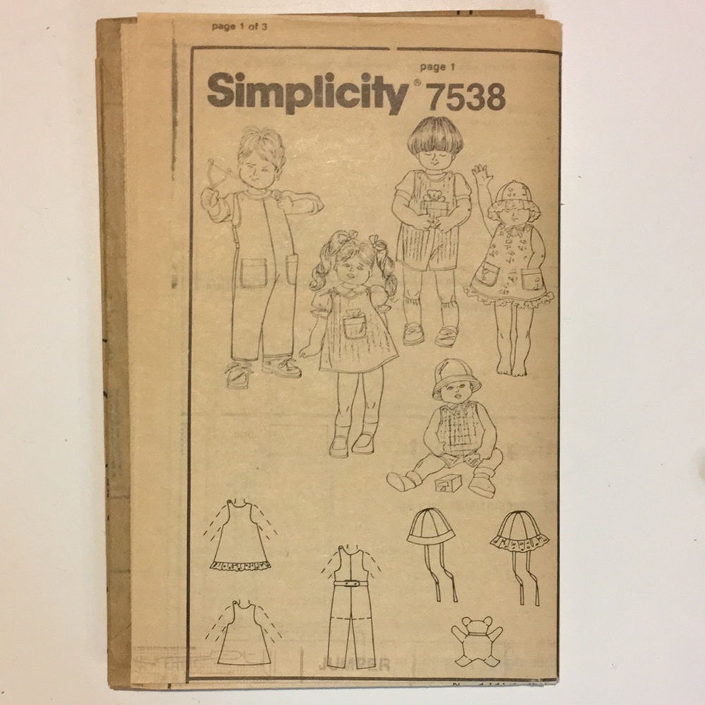 Simplicity pattern 7538 size is 6, 12 & 18 months